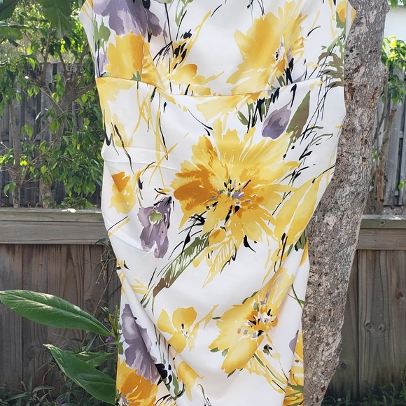 London Times Dresses & Skirts - Floral Dress